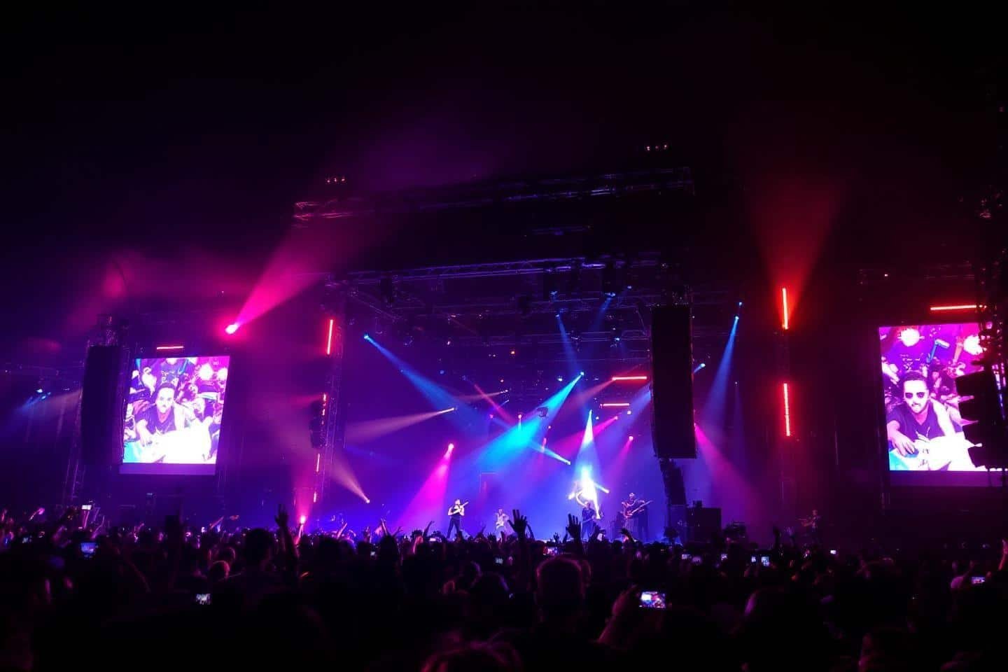 Concert live bar gay scène : guide et meilleures adresses